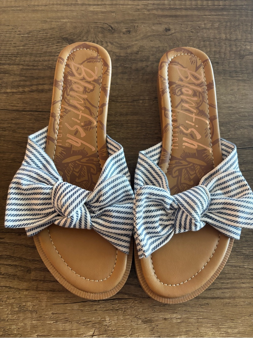 Women's sz9, Blowfish Sandals